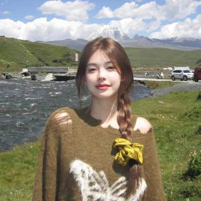 八个拔河女