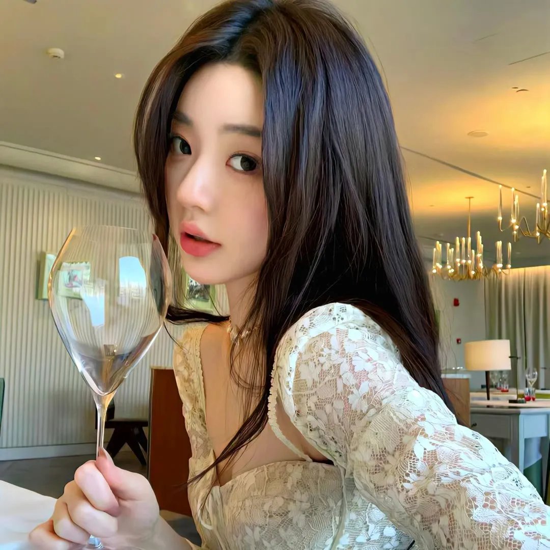 那女孩是谁